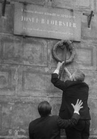 ���ǵķѶ�˹������ȥ����